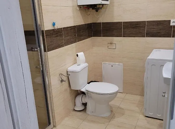 Kobierska 8 Mieszkanie 2 아파트 크로토신